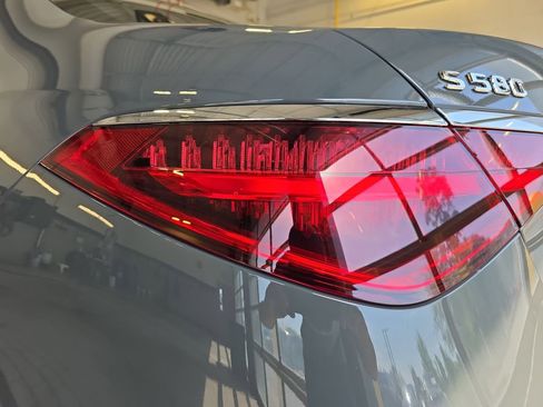 New 2026 Mercedes-Benz S 580 4MATIC Sedan image 37