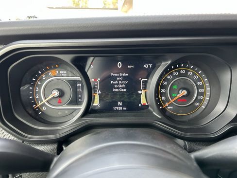 Used 2025 Jeep Wrangler Rubicon image 27