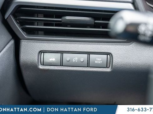 Used 2023 Nissan Altima 2.5 SR FWD image 15