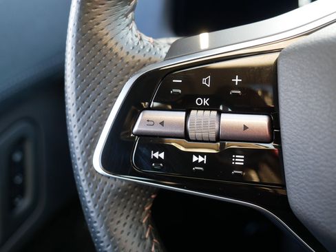 Certified 2024 Nissan Ariya AWD image 28