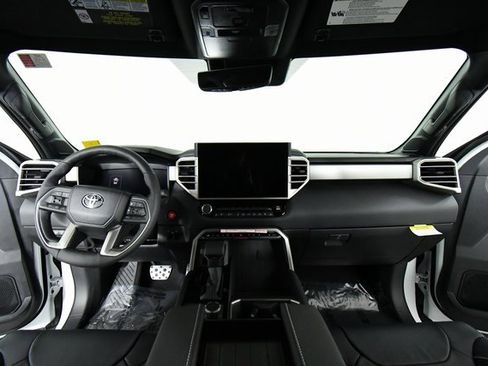 New 2026 Toyota Tundra Limited image 18