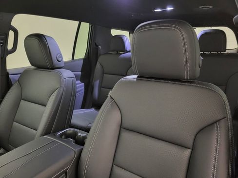New 2026 Chevrolet Traverse LT w/ Driver Confidence Package FWD image 29