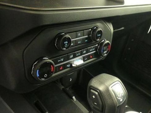 New 2026 Ford Bronco Big Bend AWD/4WD image 16
