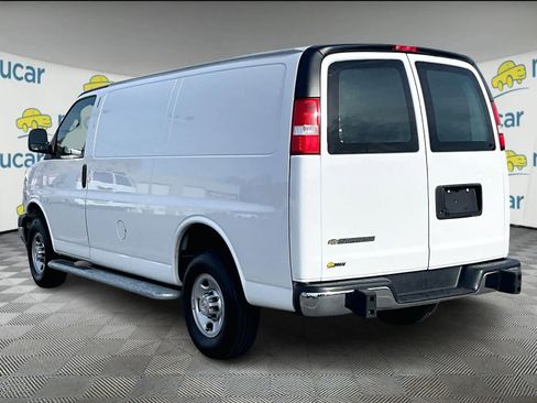 Used 2024 Chevrolet Express 2500 w/ Driver Convenience Package image 4
