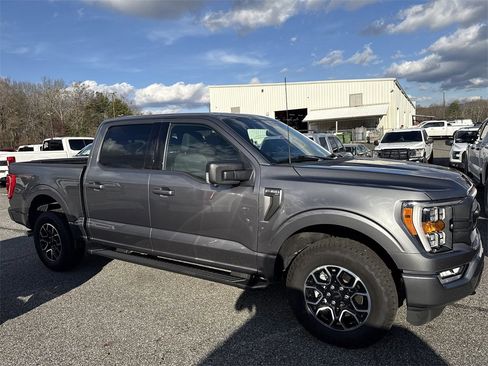 Used 2023 Ford F150 XLT w/ Equipment Group 302A High image 8