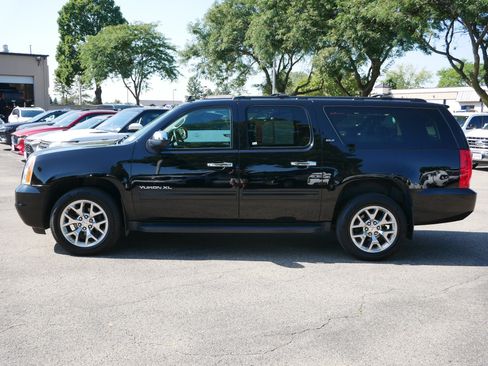 Used 2014 GMC Yukon XL SLT image 4