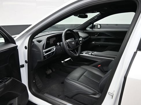 Certified 2024 Cadillac Lyriq Sport AWD/4WD image 9
