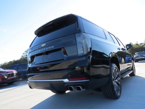 New 2026 Chevrolet Suburban High Country w/ Sun And Tow Package image 5