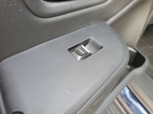 Used 2023 Honda Pilot Sport image 16