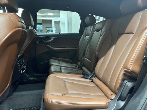 Used 2017 Audi Q7 3.0T Prestige AWD/4WD image 26