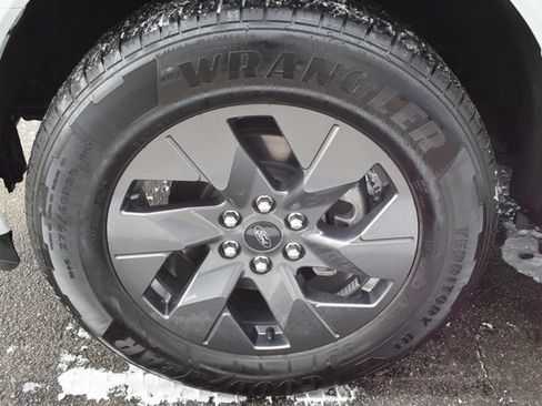 Used 2024 Ford F150 Lightning Lariat image 59