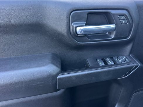 Used 2020 Chevrolet Silverado 1500 Custom Trail Boss w/ Custom Convenience Package image 11