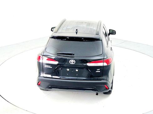 Certified 2023 Toyota Corolla Cross LE image 17
