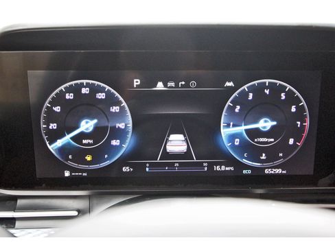 Certified 2023 Kia Carnival SX Prestige FWD image 17