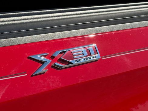 Used 2020 GMC Sierra 1500 SLT w/ SLT Premium Plus Package image 23