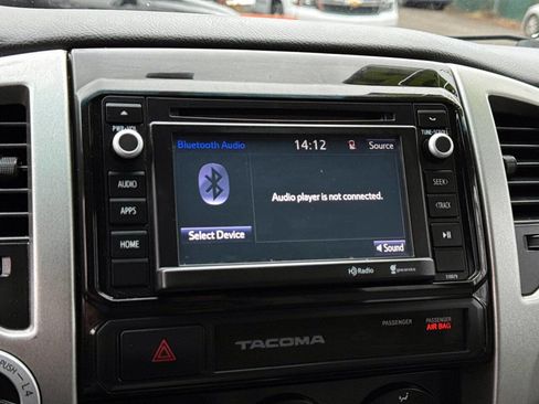 Used 2015 Toyota Tacoma 4x4 Double Cab w/ TRD Off-Road Package image 20