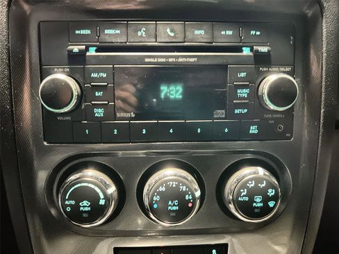 Used 2014 Dodge Challenger SXT w/ Sport Appearance Package image 16