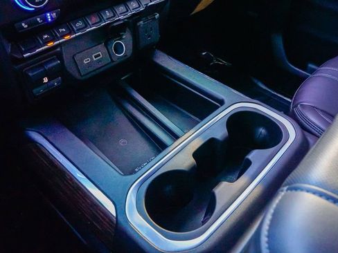 Used 2021 Chevrolet Silverado 1500 High Country w/ Safety Package II image 21