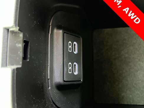 Used 2023 Toyota RAV4 XLE Premium image 38