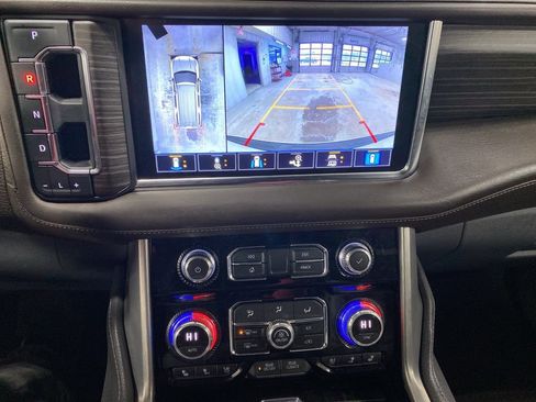 Used 2021 GMC Yukon Denali w/ Denali Premium Package image 54