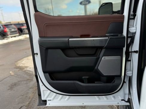 Certified 2022 Ford F150 Lariat w/ Equipment Group 502A High image 17