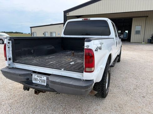 Used 2003 Ford F250 XL AWD/4WD image 5