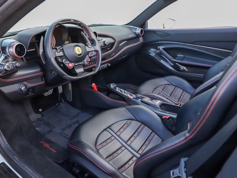 Certified 2021 Ferrari F8 Tributo image 9