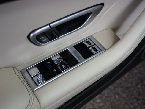 Used 2016 Bentley Continental GT image 15