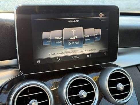 Used 2015 Mercedes-Benz C 300 4MATIC Sedan image 21