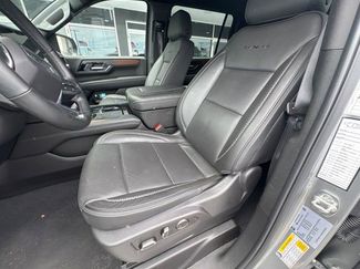 Used 2025 GMC Yukon XL Denali AWD/4WD video 3
