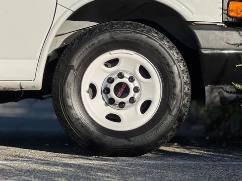 Used 2019 GMC Savana 3500 w/ Power Convenience Package RWD image 37