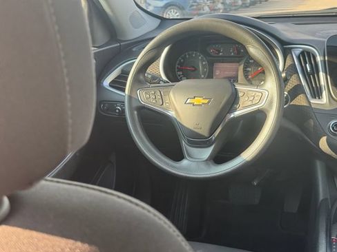 Used 2024 Chevrolet Malibu LT FWD image 24
