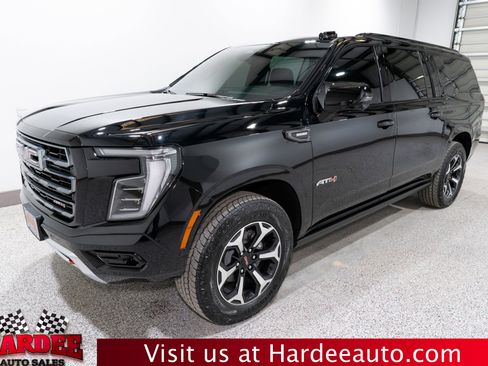 Used 2026 GMC Yukon XL AT4 image 2