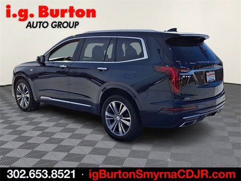 Used 2021 Cadillac XT6 Premium Luxury image 4