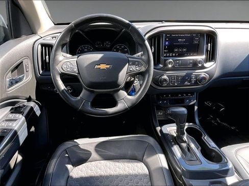 Used 2021 Chevrolet Colorado Z71 AWD/4WD image 19