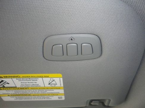 Used 2023 Ford F150 Lariat w/ Equipment Group 502A High image 9