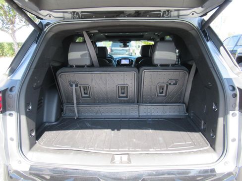 Used 2023 Chevrolet Traverse Premier w/ Redline Edition image 37