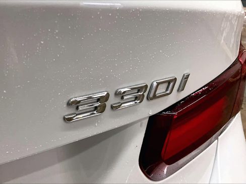 Used 2018 BMW 330i Sedan image 11