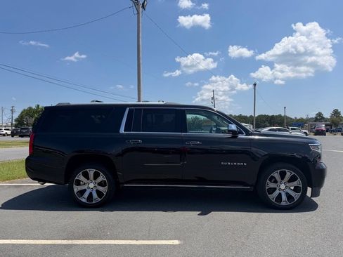 Used 2018 Chevrolet Suburban Premier AWD/4WD image 2