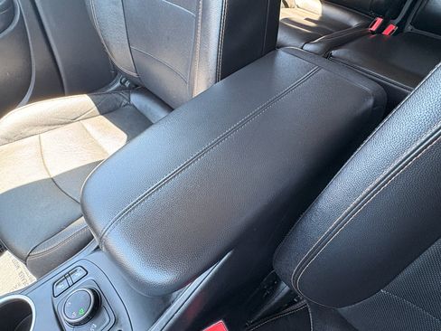 Used 2019 GMC Terrain SLT w/ Preferred Package AWD/4WD image 27