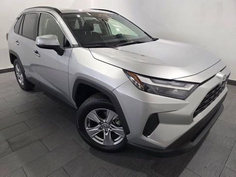 Used 2025 Toyota RAV4 XLE w/ Convenience Package AWD/4WD image 7