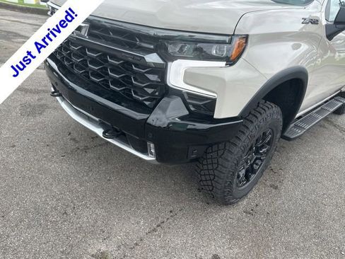 New 2026 Chevrolet Silverado 1500 ZR2 w/ Dark Appearance Package AWD/4WD image 9