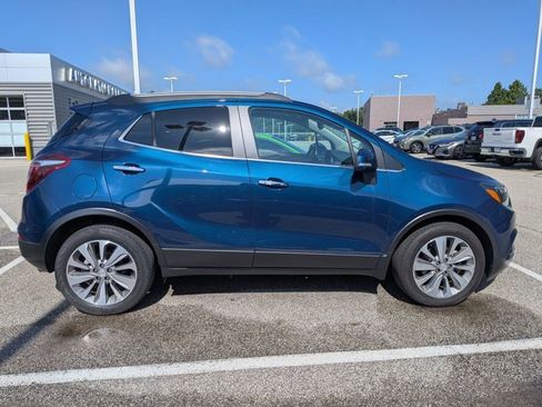 Used 2019 Buick Encore Preferred w/ Safety Package FWD image 24