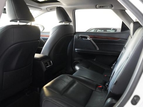 Used 2019 Lexus RX 350L FWD image 12