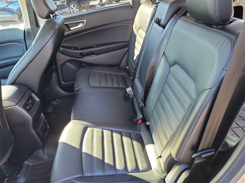 Used 2018 Ford Edge SEL w/ Equipment Group 201A image 12