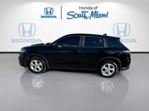 Used 2023 Honda HR-V LX image 4