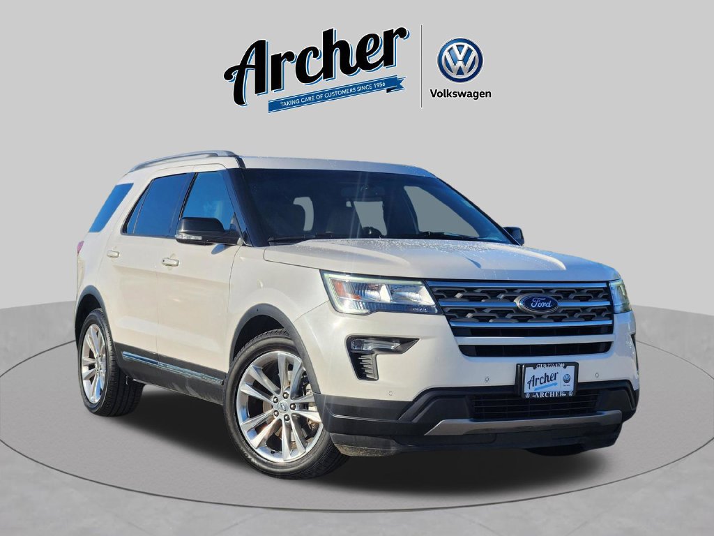 Used 2018 Ford Explorer XLT w/ Equipment Group 202A FWD image 1