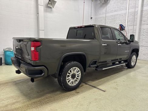 Used 2022 Chevrolet Silverado 3500 High Country w/ Z71 Off-Road Package image 3