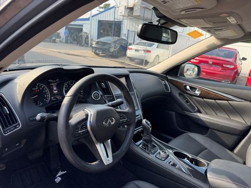 Used 2018 INFINITI Q50 Luxe w/ Cargo Package (L95) AWD/4WD image 6