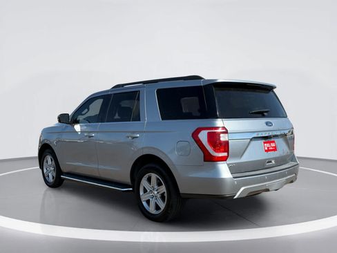 Used 2020 Ford Expedition XLT w/ Equipment Group 202A AWD/4WD image 4